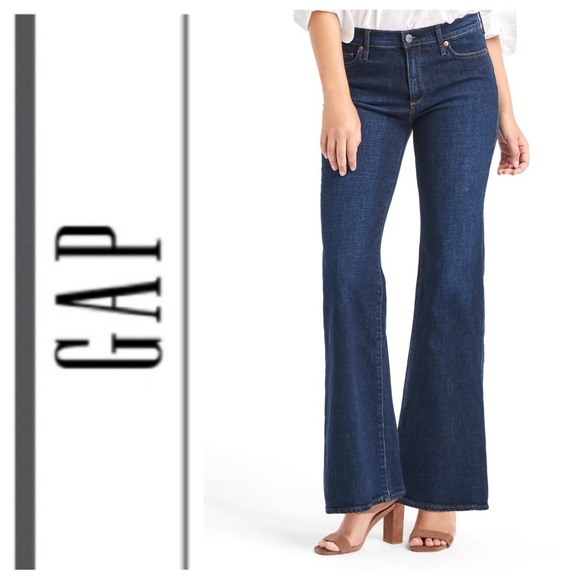 “Authentic Flare” Indigo Rinse Denim { Gap } - Picture 1 of 12